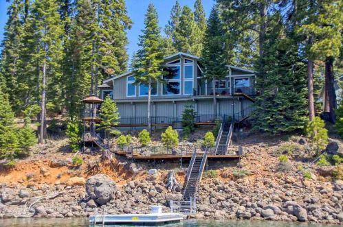 1415 Lassen View Dr, Peninsula Village, CA 96137-9543