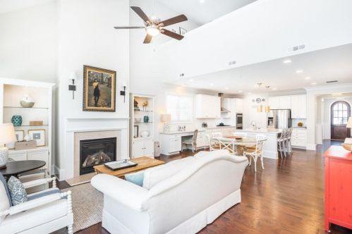 3486 Brookleigh Ln, Atlanta GA  30319-2218 exterior