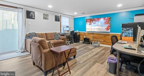 12189 Cinnamon St, Woodbridge VA  22192-1707 exterior