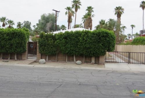 640 Calle Palo Fierro, Palm Springs, CA 92264-7409