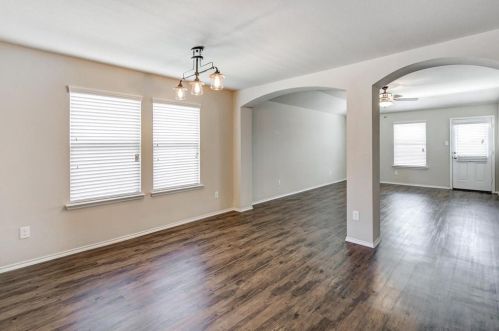 1428 Meadow Creek Dr, Princeton TX  75407 exterior