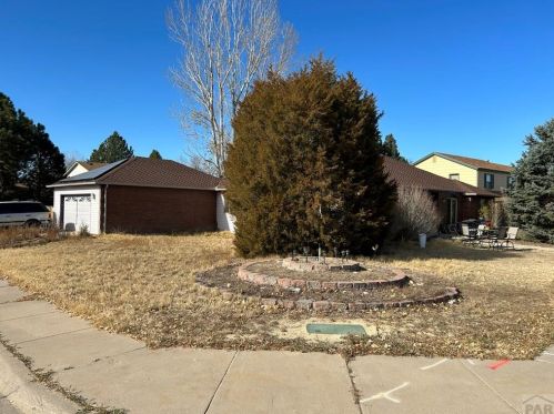 263 Bonnymede Rd, Pueblo, CO 81001-1311