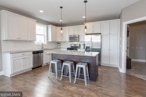 24363 Holm Oak Ave, Columbus, MN 55025