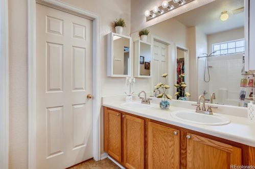 19431 58 Cir, Aurora CO 80019-2095 exterior