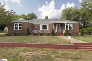104 Highlawn Ave, Greenville, SC 29611-2935
