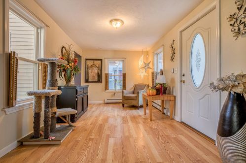 14 Kennedy St, Wilton, NH 03086-5958
