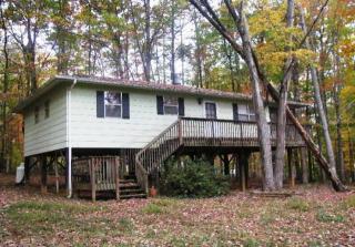 123 Country Ln, Thaxton, VA 24174-2910