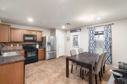 1068 Churchill Dr, Princeton TX 75407-2800 exterior