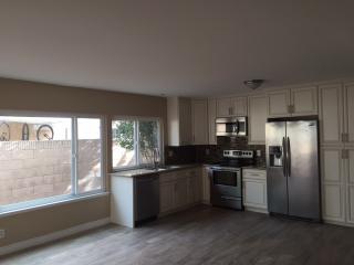 3929 Bayside St, Simi Valley CA  93063-2824 exterior