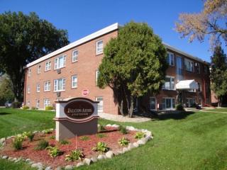 1717 Fry St, Saint Paul MN  55113-5762 exterior