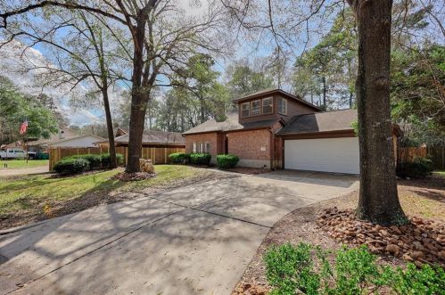 1909 Tickner St, Conroe TX  77301-1338 exterior