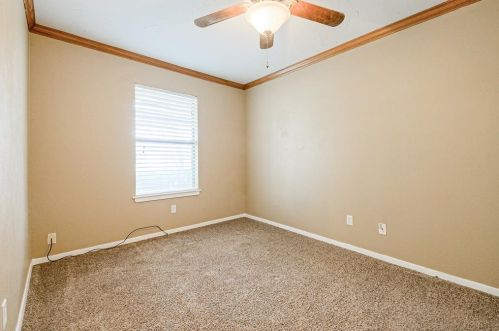 501 Center St, Whitewright TX 75491-2804 exterior