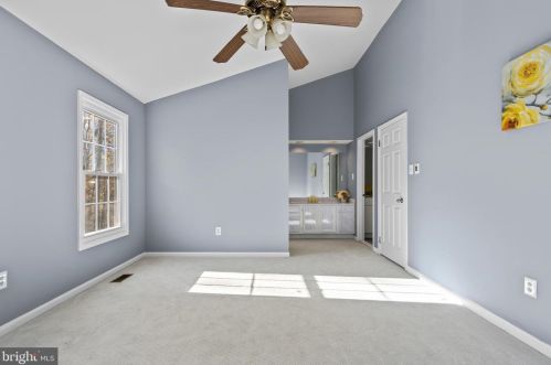 13640 Cedar Creek Ln, Silver Spring MD 20904-5332 exterior