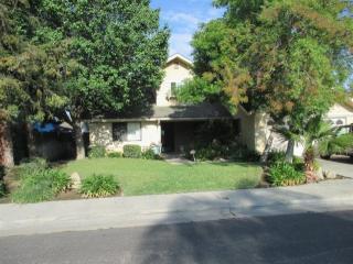 3704 Eddy Ave, Clovis, CA 93612-5864