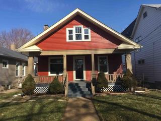 446 Seminary Ave, Aurora, IL 60505-4720