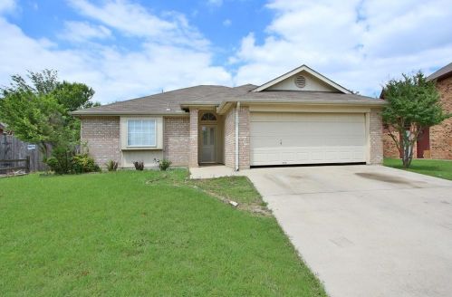 5920 Ravenya St, Fort Worth TX  76179-3764 exterior