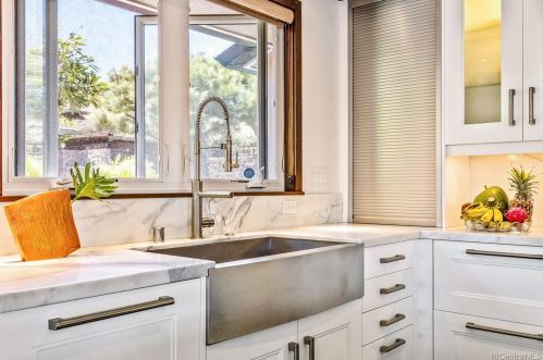 4140 Black Pt Rd, Honolulu HI  96816-4846 exterior