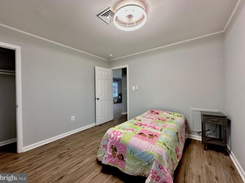 14608 Eastman St, Woodbridge VA  22193-2610 exterior