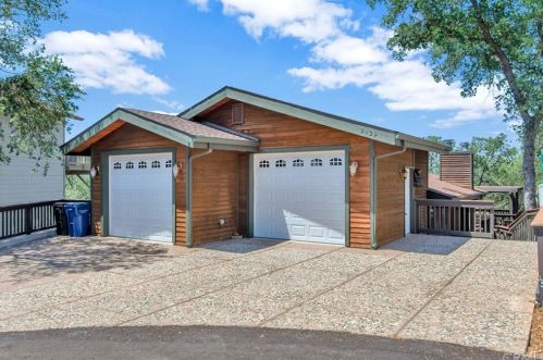 2429 Stern Deck Rd, Lake Nacimiento, CA 93426-9647