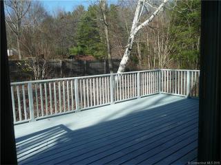 195 Bushy Hill Rd, Simsbury CT  06070-2604 exterior