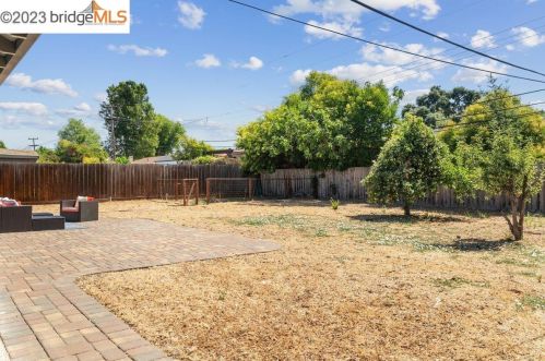 970 Stimel Dr, Concord CA  94518-3934 exterior