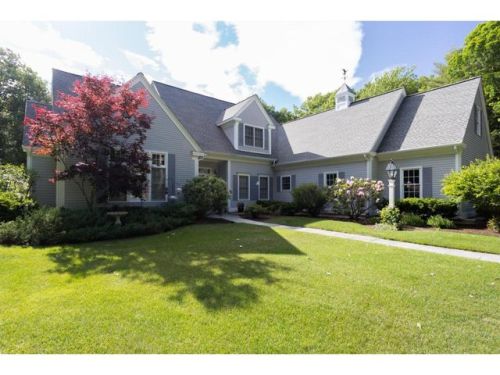 105 Woods Run, Portsmouth, NH 03869-5815