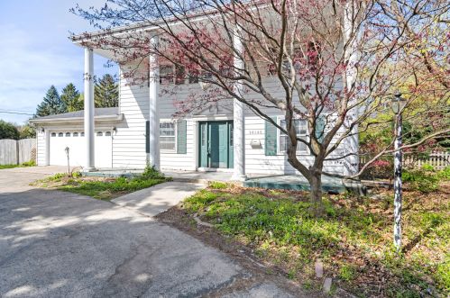 24146 Frontage Rd, Minooka, IL 60410-5219