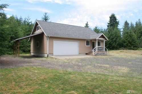 331 Union Heights Dr, Union, WA