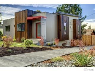4503 46th Ave, Seattle, WA 98105-3811