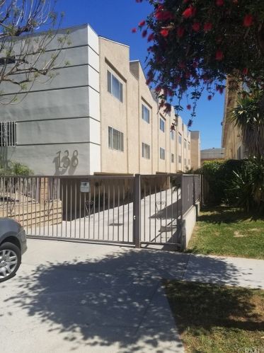 138 Spruce Ave, Inglewood, CA 90301-2785