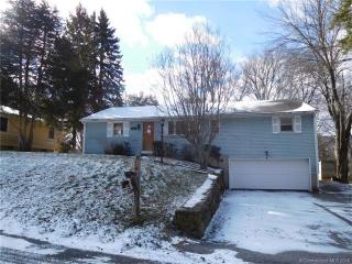 30 Charles St, Watertown, CT 06795-2904