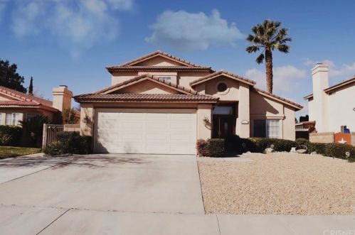 43921 Fallon Dr, Lancaster, CA 93535-4426
