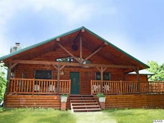 2131 Shropshire Hollow Rd, Dandridge, TN 37725-7025