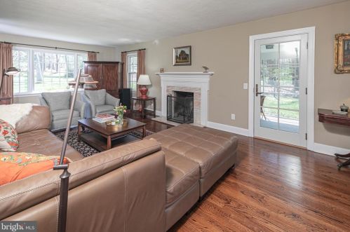 23 Honeybrook Dr, Princeton NJ  08540-7408 exterior