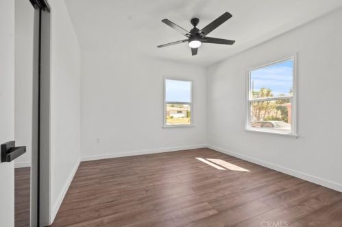 11609 Atkinson Ave, Hawthorne CA  90250-1827 exterior