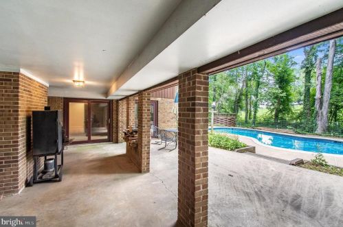 115 Bell Rd, Fredericksburg, VA 22405-3028