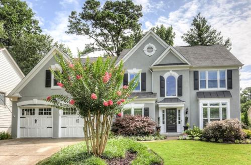 5351 Briarleigh Close, Atlanta, GA 30338-7006