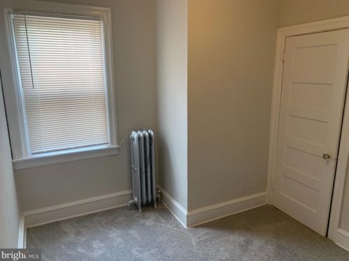 5927 4 St, Philadelphia PA 19140-2416 exterior