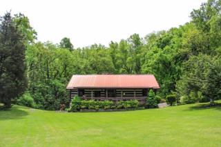 3833 Quarry Rd, Mcghee Tyson Ang Base, TN 37777-3423