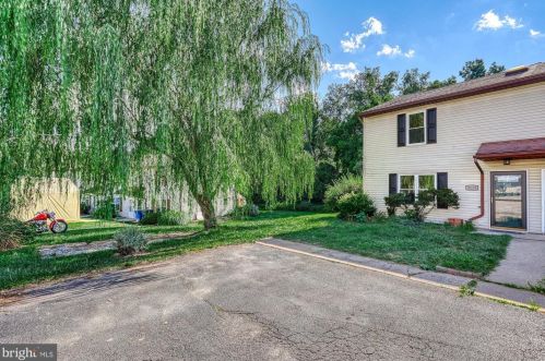 3114 Galaxy Rd, York, PA 17315-4574