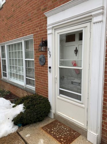 805 Walden Rd, Northfield, IL 60093-1835