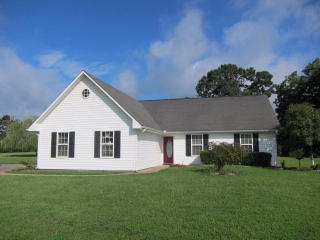 120 Millstone Dr, Commerce, GA 30530-6998