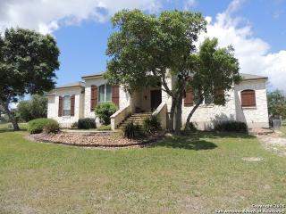 38 Kendall Jackson, Comfort, TX 78013-3025