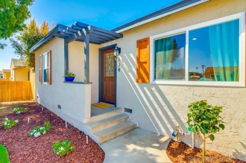 134 Oaklawn Ave, Chula Vista, CA 91910-1313