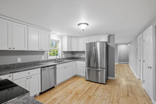 2 Highland Mountain Rd, Tilton, NH 03276-4300
