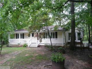 5048 Summerset Rd, Randleman, NC 27317-7283