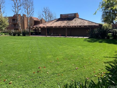 6600 Warner Ave, Huntington Beach CA  92647-5242 exterior