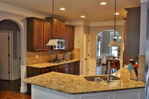 85 Waters Edge Ln, Porterdale, GA 30014-5036