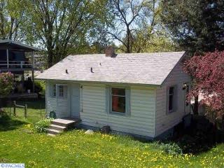 139 Water St, Pullman, WA 99163-2353