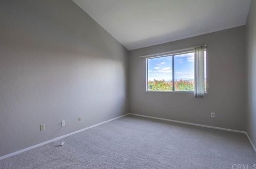 691 Ascot Dr, Vista CA 92083-4207 exterior